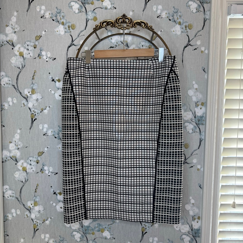 Lafayette 148 Black and White Pattern Pencil Skirt - Size 10 - Picture 1 of 6